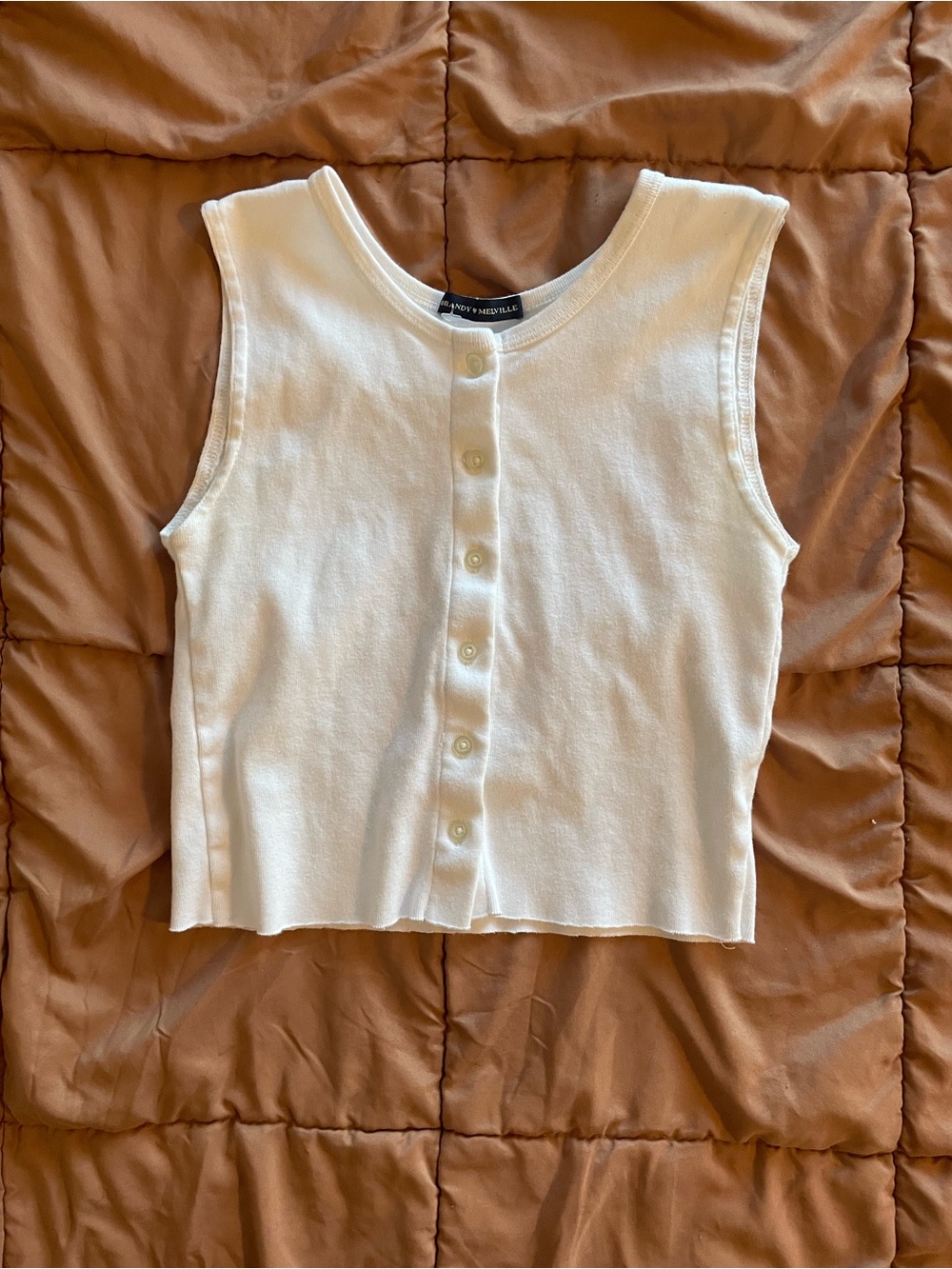 Brandy white cropped button tank
